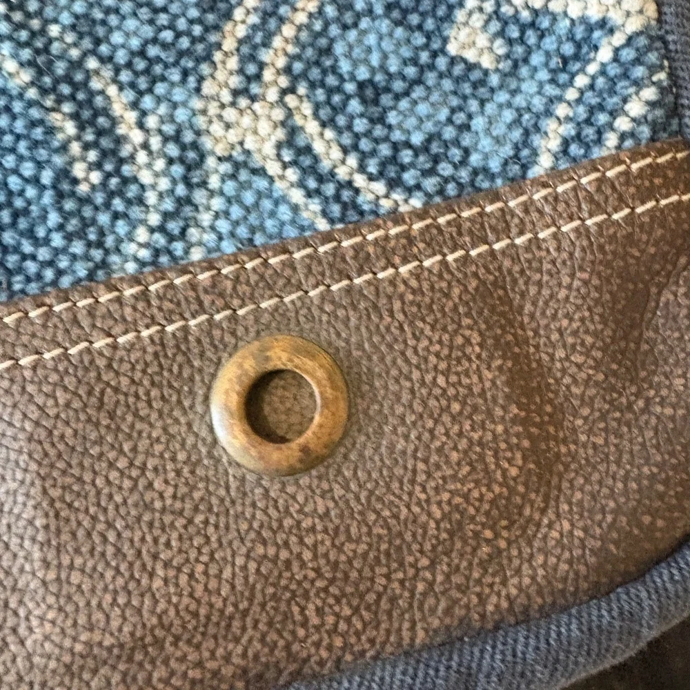 NEW CIRCLES OF ILLUSION LAPTOP SLEEVE